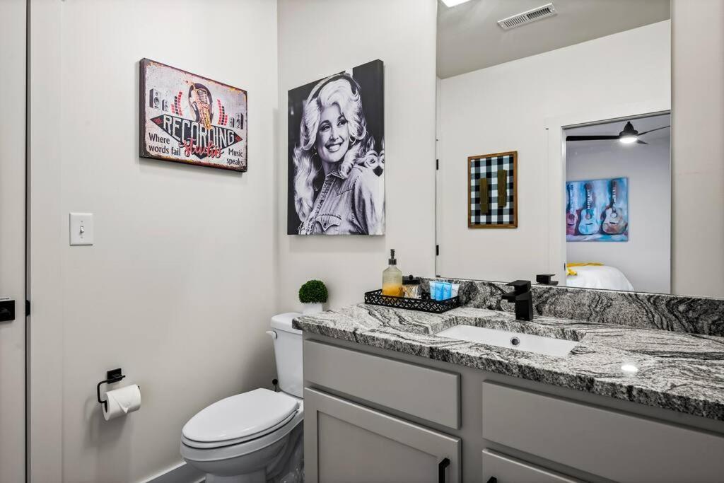 *Dog Friendly*Modern Home-Minutes To Dollywood, Gatlinburg, Smoky Mountains & Pigeon Forge! Extérieur photo