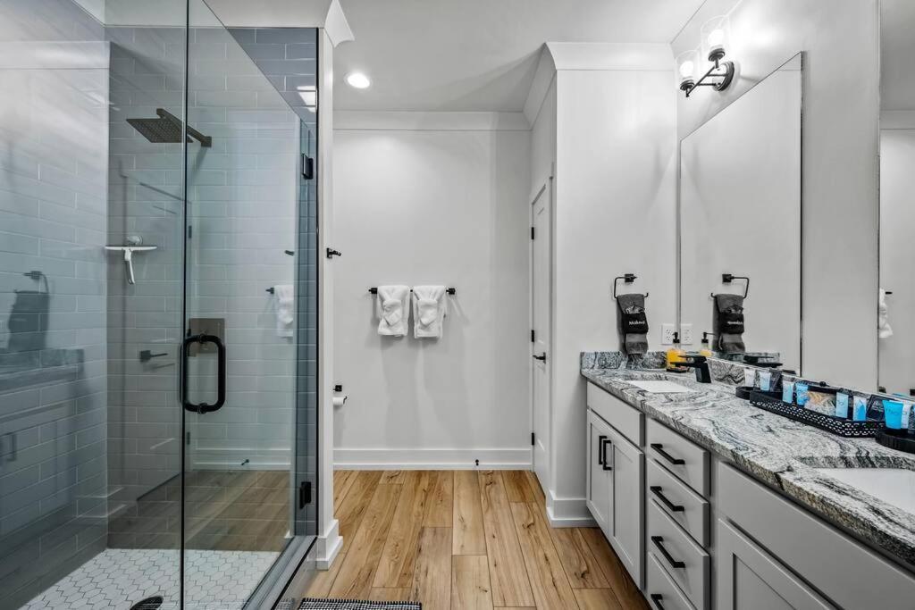*Dog Friendly*Modern Home-Minutes To Dollywood, Gatlinburg, Smoky Mountains & Pigeon Forge! Extérieur photo