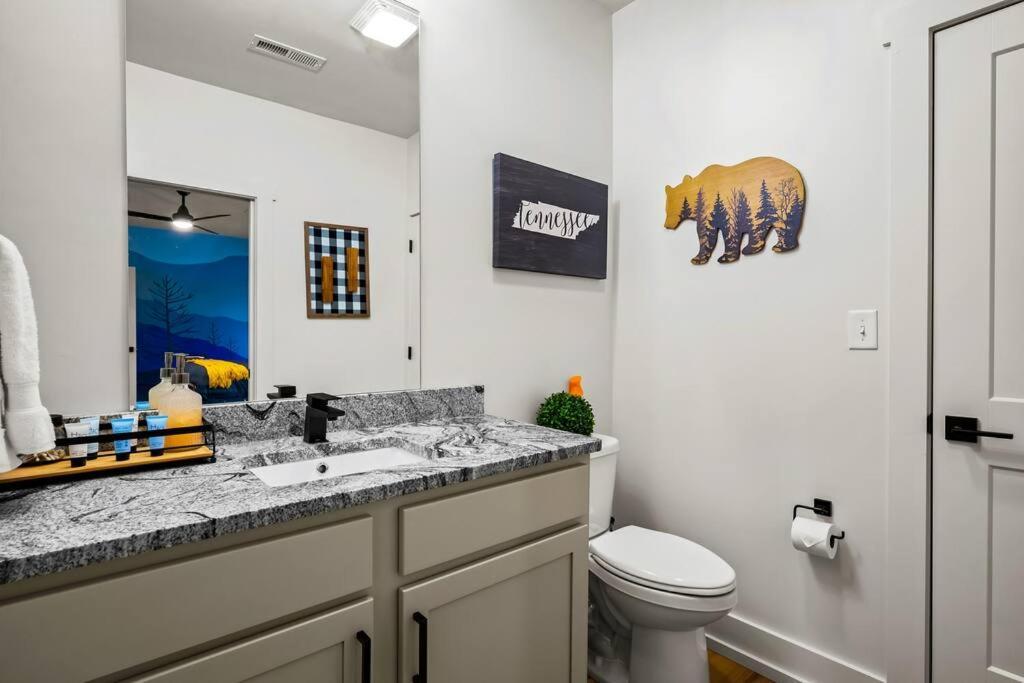 *Dog Friendly*Modern Home-Minutes To Dollywood, Gatlinburg, Smoky Mountains & Pigeon Forge! Extérieur photo